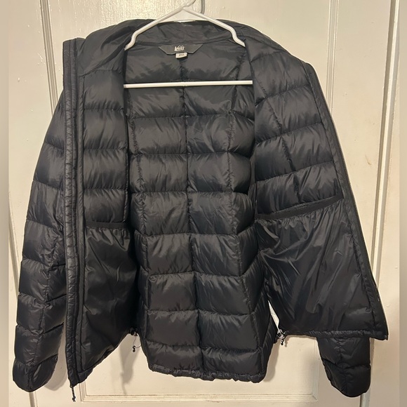 REI Co-op woman’s black nylon black down puffer outdoor jacket packable. XS - Picture 3 of 7